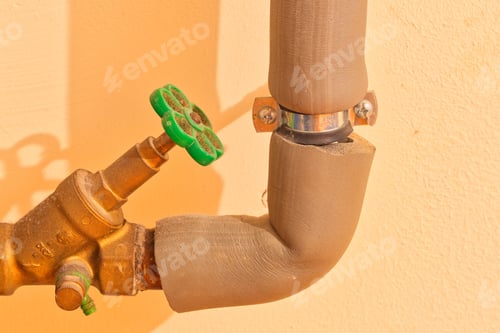 Preview: dusty water pipe shut-off valve
