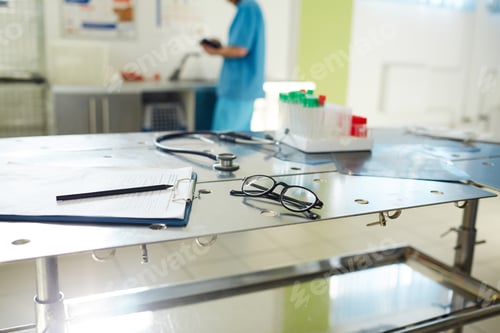Preview: Vet workplace