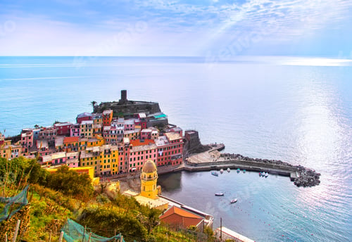 Preview: Vernazza village, aerial panoramic view. Cinque Terre, Ligury, Italy