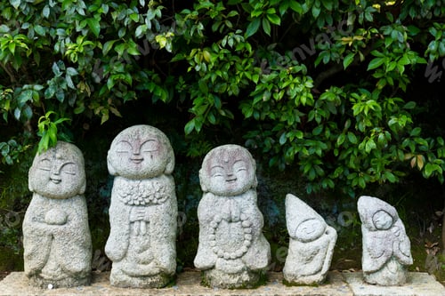 Preview: Nagomi jizo, Statue in Japanese temple