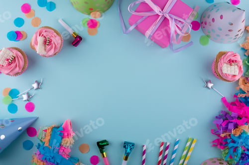 Preview: Birthday party concept with cupcake