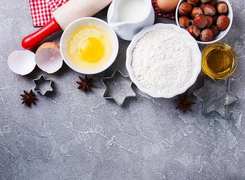 Preview: Kitchen table with various ingredients