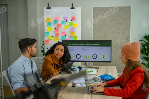 Preview: White collar workers are meeting at office.