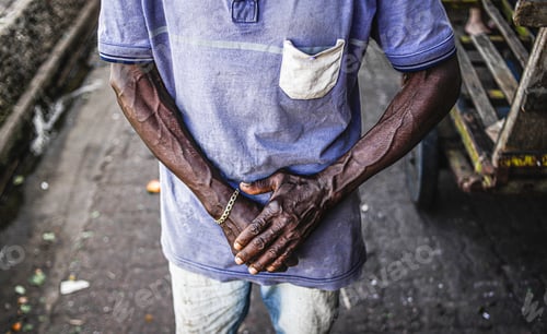 Preview: Cropped image of an older man standing