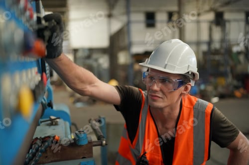 Preview: Maintenance Engineers is working in front of the automated CNC machinery repair on a maintenance che