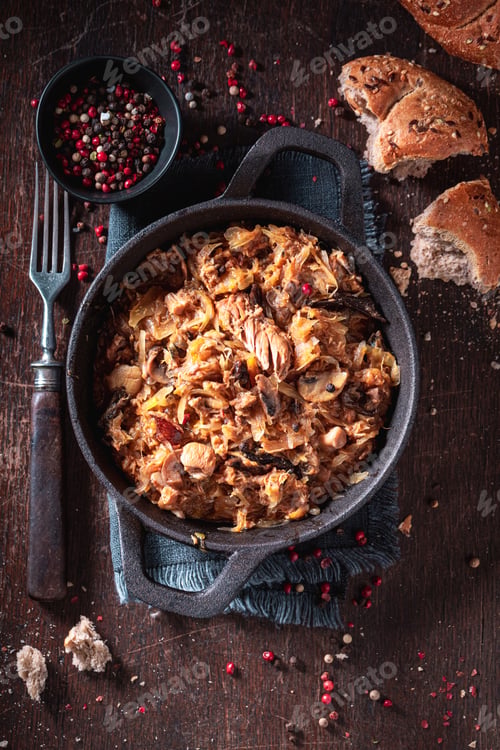 Preview: Hot and spicy stew with sauerkraut, cabbage and spices.