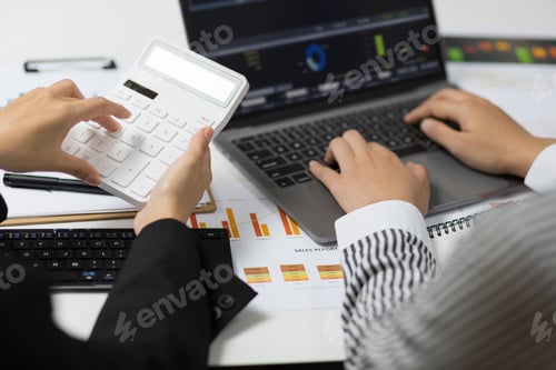 Preview: Meeting financial advisors, analyze investment market situations and plan business strategies.
