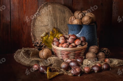 Preview: hazelnuts in a basket and other nuts
