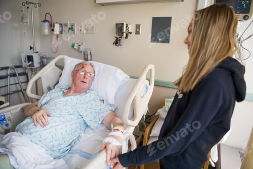 Preview: Elderly patient at hospital visited by grandchild
