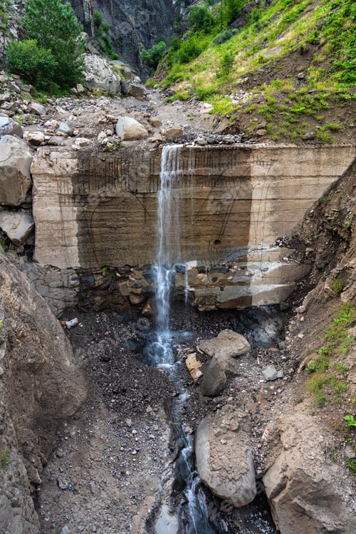 Preview: Waterfall in a mountain gorge