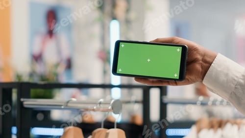 Preview: SH shop client with green screen phone
