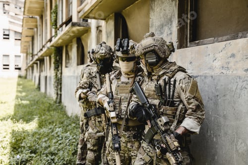 Preview: Smart teamwork of soldiers running forward and attacking enemy