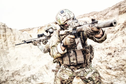 Preview: Commandos searching and attacking enemy in desert
