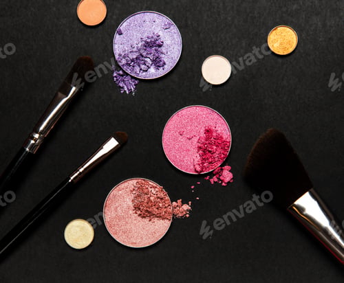 Preview: Set of decorative cosmetics