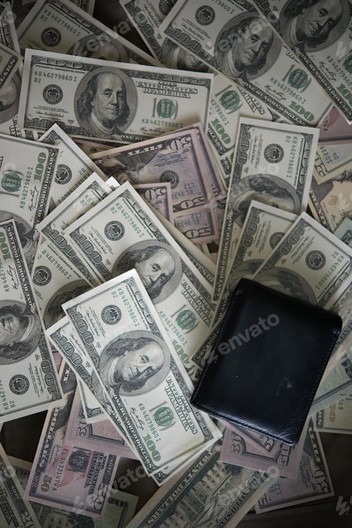 Preview: Billie dollar with wallet.
