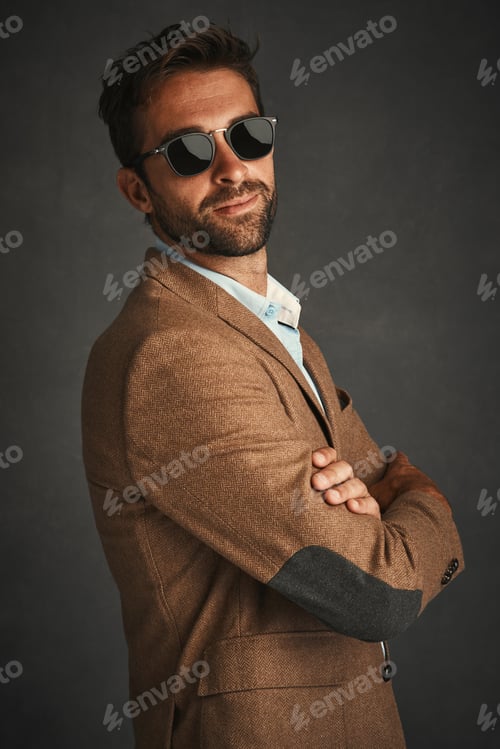 Preview: His style is simple but significant