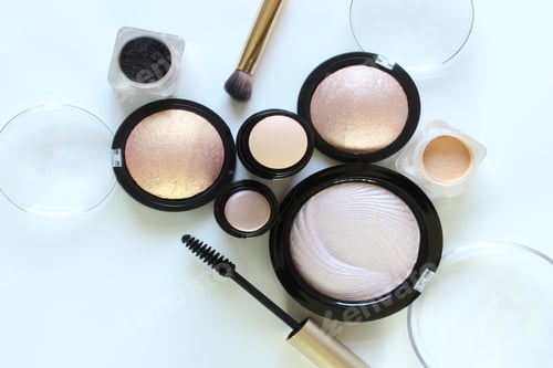 Preview: Makeup grouping
