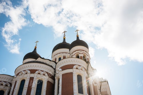 Preview: Low angle view of Alexander Nevsky Cathedral, Tallinn, Estonia