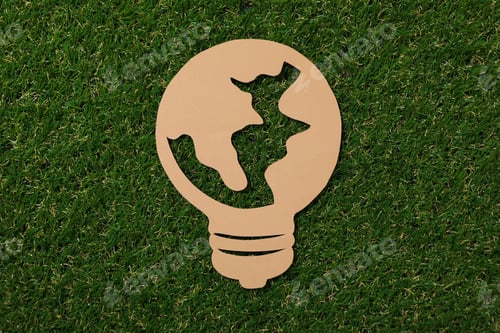 Preview: Decorative paper light bulb on the grass