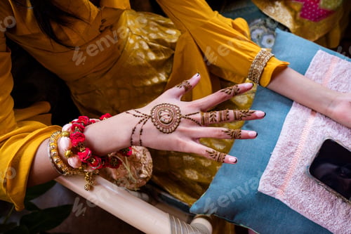 Preview: Henna reddish dye powdered leaves tree Egyptian Asian Indian Muslims Weddings