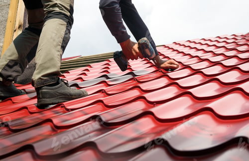Preview: roofer working