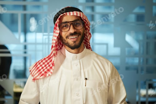 Preview: Portrait of Middle Eastern Entrepreneur Smiling