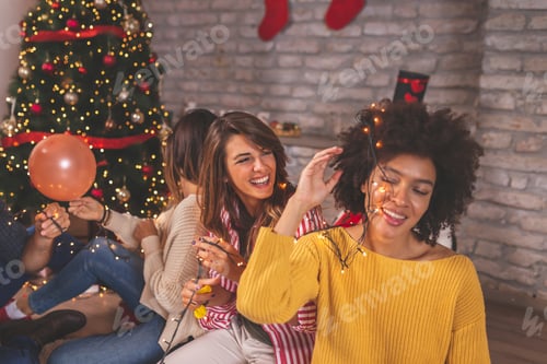 Preview: Friends getting ready for New Year's Eve party