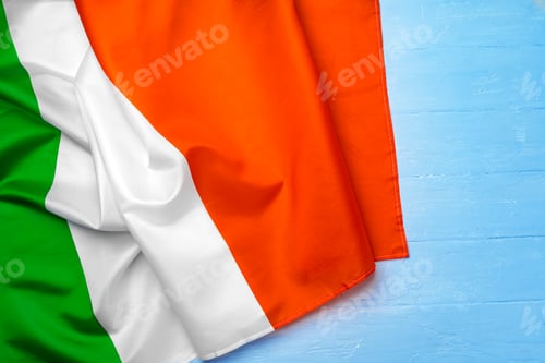 Preview: National flag of Italy on wooden background