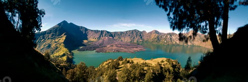 Preview: Panoramic Photo of Mount Rinjani on Lombok, the Second Highest Volcano in Indonesia, Asia