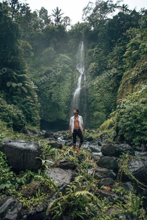 Preview: Man in Jungle Paradise