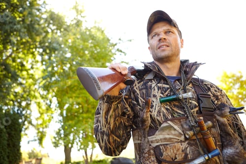 Preview: Using his hunting skills to search for a target