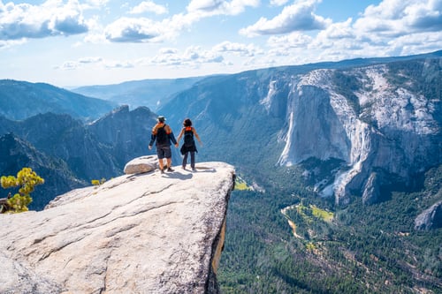 Preview: Finished the Taft point trekking in Yosemite National Park. United States