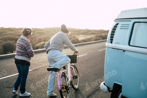 Preview: Old modern senior couple