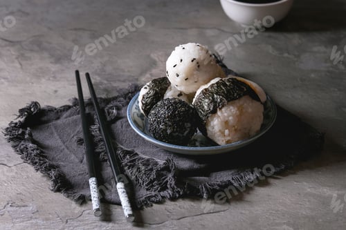 Preview: Rice balls and eggs