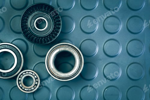Preview: Set of steel ball bearings