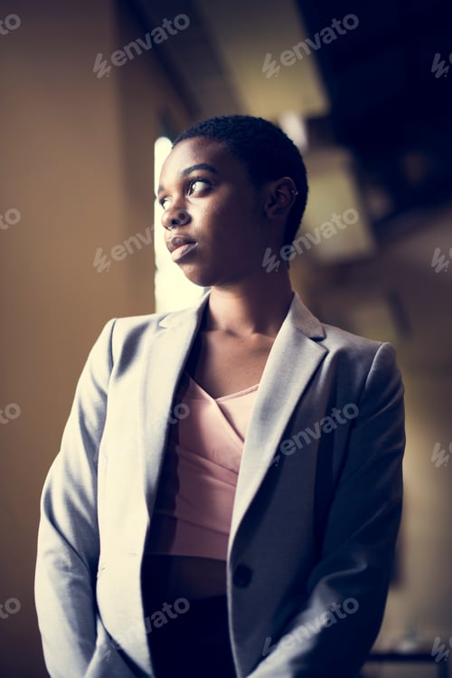Preview: Candid of african descent woman