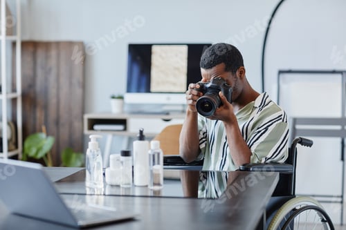 Preview: Pro Photographer Using Wheelchair