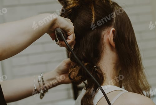 Preview: Portrait of a young girl at the hairdresser.