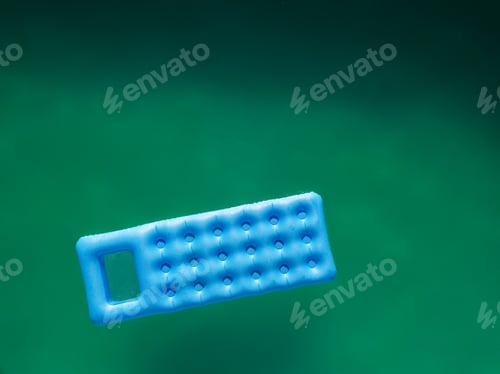 Preview: Aerial view of inflatable mattress in swimming pool