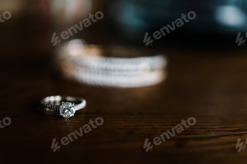 Preview: Close up of wedding ring