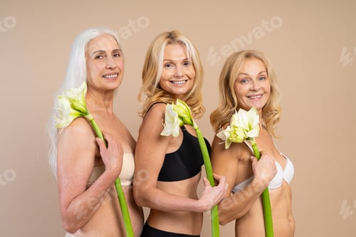 Preview: Beautiful young-looking senior women, beauty portrait