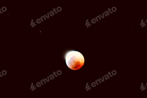 Preview: Luna eclipse.