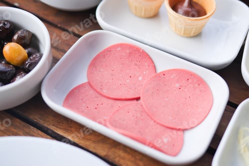 Preview: salami sausage cut into thin pieces