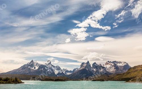 Preview: Mountain landscape with Paine Grande and Cuernos del Paine, Torres del Paine national park, Chile