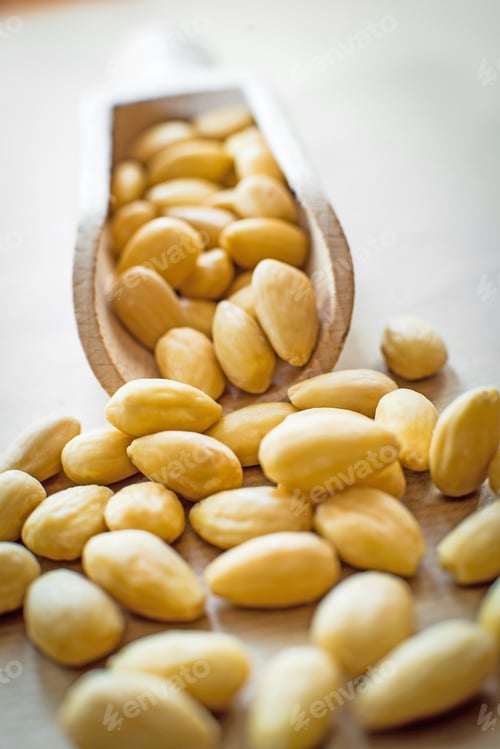 Preview: almonds