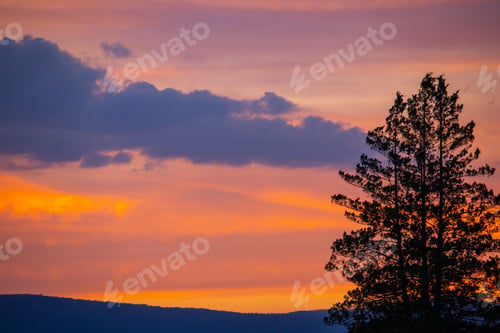 Preview: Sunset on the farm in the Appalachian Mountains