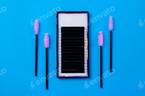 Preview: Eyelash extension tools on blue background
