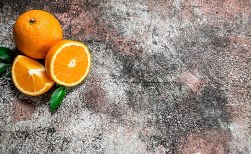Preview: Pieces of fresh oranges.
