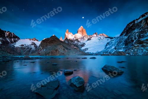Preview: Fitz Roy mountain at sunrise, Patagonia, Argentina