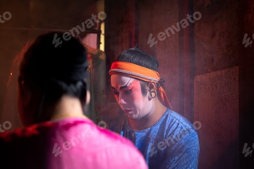 Preview: Male and female Chinese opera actors,